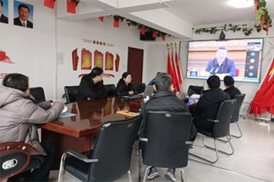 新隆基黨支部組織學(xué)習(xí)《習(xí)近平總書(shū)記出席民營(yíng)企業(yè)座談會(huì)重要講話》