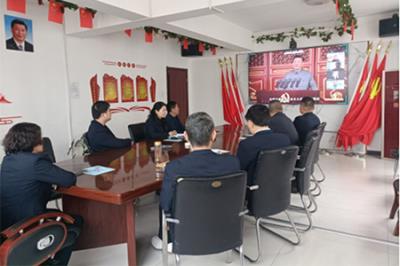 新隆基黨支部組織學(xué)習(xí)《中國(guó)共產(chǎn)黨章程》